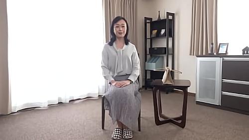 『熟女』有森なお美さん52歳。結婚26年目になる二児の母。実は彼女、女性向けの整体院で働く現役の整体師。「女性スタッフの方が沈静できるとい！
