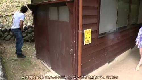 『主婦』ご婦人は欲情する青年たちのセクハラを強く拒まず、逆に自分のチャームポイントで若者にエキサイトさせたことに喜びを感じなが！