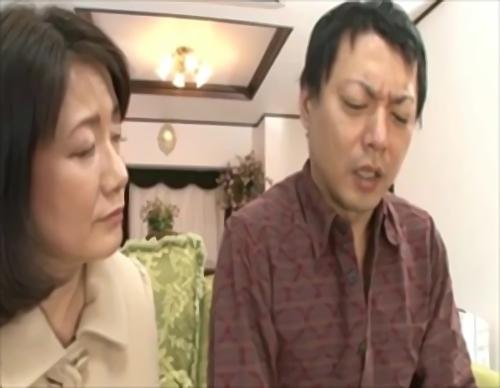 お婆ちゃんが教えてあげる！久しぶりの指マンに溢れるオツユが止まらない！生理の上がったマ○コに中出し！白く透き通った祖母の完熟したお！