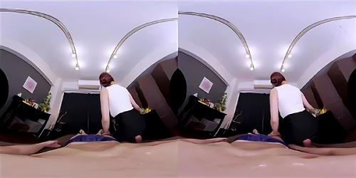 『VR専用』美形美身体のエステティシャンによる密着オイルエステの最中。トイキがかかるような距離で誘惑してくるエステティシャンのアルティメット濃！