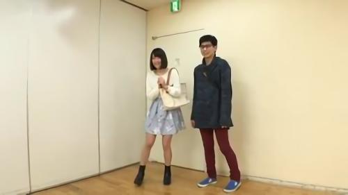 『素人』何度も何度もイカサレてしまったに女子は気持ちよくなっちゃって…男子は女フレンドの喘ぐ姿を目のあたりに欲情して…恥も理！
