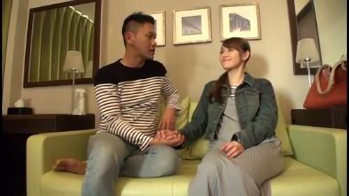 『美女』Hなアンケートに協力してくれたのは隠れ美人、しおりさん。週4くらいファックをやっているがあまり納得のいく前戯をしてもらえないでいる！