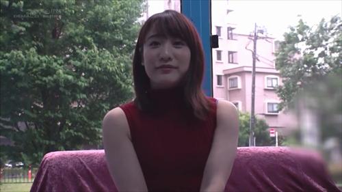 『ぶっかけ』Hな悩みを抱えているママ友を数珠繋ぎで紹介してもらったら、淫乱すぎる人妻たちがマジックミラー号に続々降臨！お酒を飲むと中出しファッ！