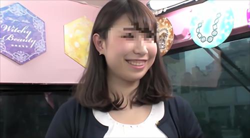 『美乳』しかも行き先は、上品で裕福な大人が集まる銀座・白金、夫の財産で美しい容姿に磨きをかけた人妻たちが、夫に内緒で煽情的なAV出演を体験！