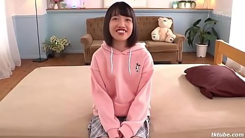 『本中』21時ごろ起きて、家族が寝静まったリビングで夜な夜なレクリエーションばかり（たまに一人Hも挟むとかw）無職ゲーマー女子がAVのワー！