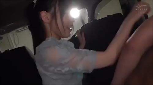 『本中』【白桃はな】チクビっ痴共演！クラス一のおバカお嬢さんいちか、学園一の優等生ヤリマンはなが作った部活は…チクビ開発ハー！