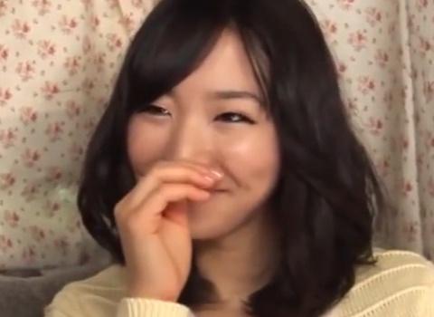 人妻をナンパして下着見せ弄られたら割れ目は濡れまくり！パコパコハメまくる！