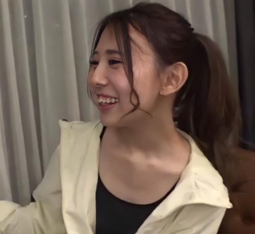 【デリバリーSEX】配達にきたきれいなお姉さんを口説き落としてその場でSEX！！引き締まった身体がエロすぎる！