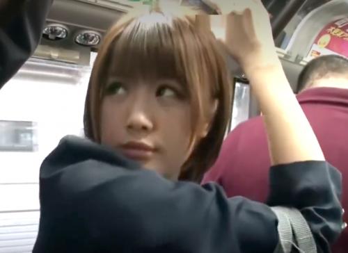 【JK痴女】バスの中で男を誘惑して痴漢プレイを楽しんでしまう変態JK！！