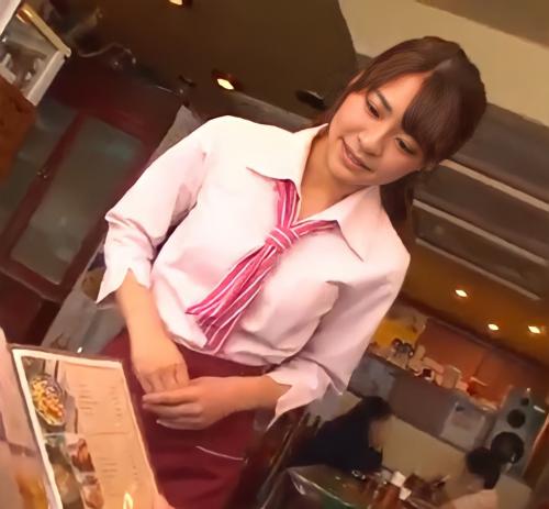 【店内痴漢】かわいい女性店員を襲い遠隔リモコンバイブをはめて接客させて失禁したところをカメラに収めて脅す！