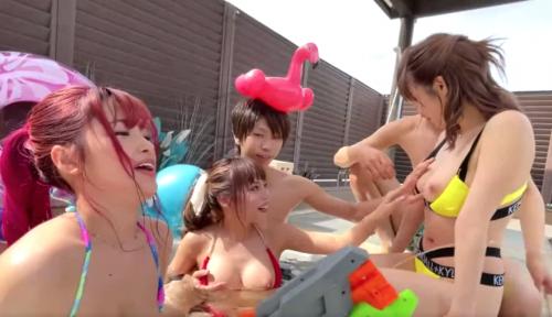 【ギャル乱交】ビッチな女たちが男のチンポを求めて激しくハメまくって大乱交してしまう！！
