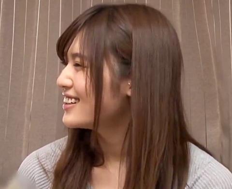 【近親相姦】弟の前で無防備な姿を晒す姉に頭を下げてHさせてもらったら気持ち良すぎて腰が止まらない。