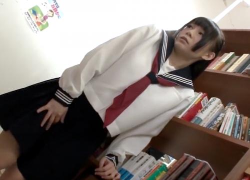 【図書館痴漢】女子校生が男に媚薬を盛られてアソコが疼いてしまい抑えきれずにチンポを受け入れてしまう！！