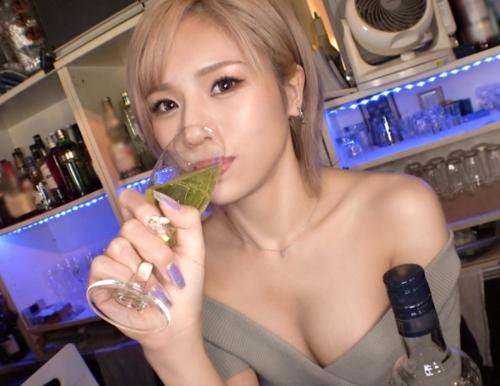 【ギャルナンパ】可愛い店員さんに声をかけて簡単にホテルに連れ込みチンポでめちゃくちゃアヘらせる！！