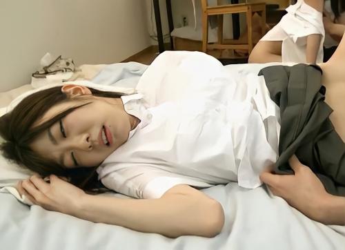 【NTR】好きな子が他の男に抱かれている隣で他の女の子にチンポをぶち込む！！部屋には喘ぎ声が響き渡る！！