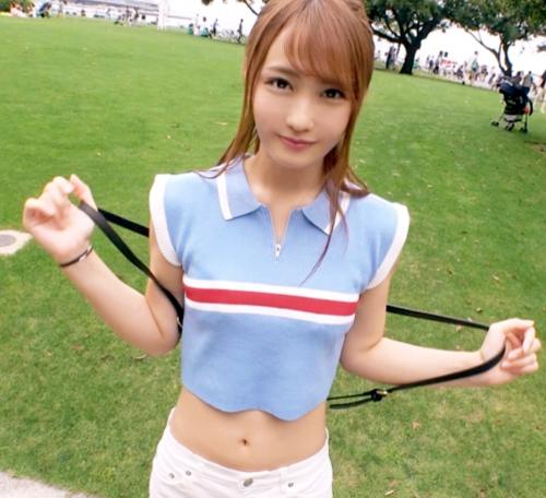 【S級美少女】めちゃくちゃ可愛い女の子がエロい格好でチンポに遊ばれてしまう！！