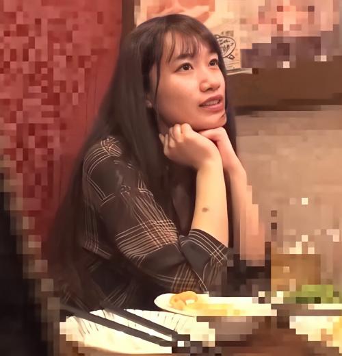 【人妻ナンパ】居酒屋に１人で来てたきれいなお姉さんをナンパして部屋に連れ込み少しづつ気持ちよくさせてチンポぶち込む！！