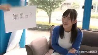 バイト帰りの美人さん(星奈あい)をTVと嘘をついてナンパ！MM号で少しずつエロい流れに持ち込みセクハラからセックスまで持