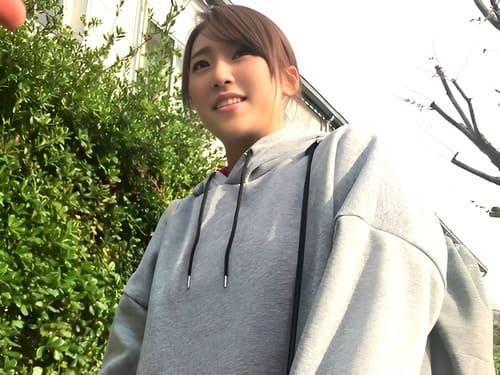 ナンパした19歳スポーツ女子の巨乳素人娘のマンコを電マ、手マン責め、フェラ、手コキ、パイズリ、勃起肉棒挿入ガン突き。