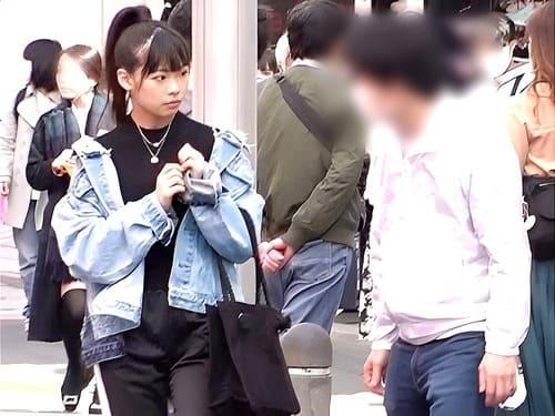ナンパした21歳ラウンジ勤務の巨乳素人娘に勃起肉棒握らせ、パイズリしてもらい、マンコにズブリと挿入でハメ初撮り。