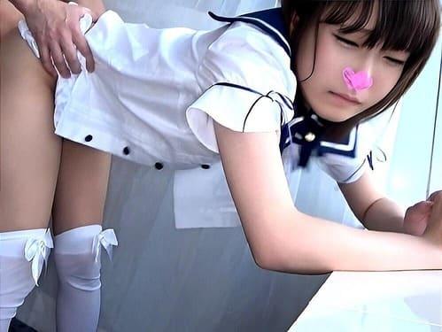 【素人美少女ハメ撮り】メイドコス姿の素人美少女のマンコに大人玩具当て、フェラ、手コキ、勃起男根挿入ガン突き絶頂。