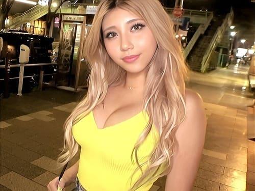 日常的にSEXしてる21歳ダンサーのドスケベギャルが車内電マオナニー、ホテルでフェラ、手コキ、マンコバイブ責め、男根挿入。