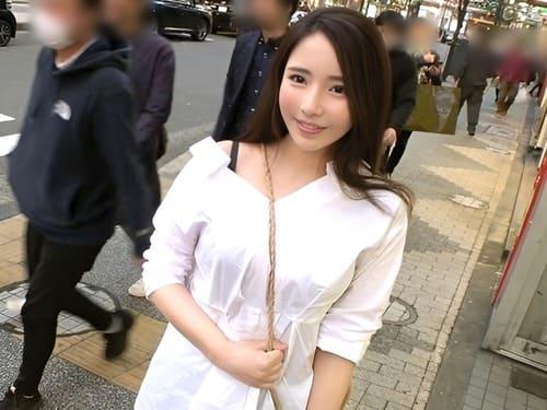 ナンパした30歳看護師の巨乳素人お姉さんに勃起肉棒見せつけ、フェラ、手コキ、マンコ弄らせ舐めさせ勃起肉棒挿入ガン突き。