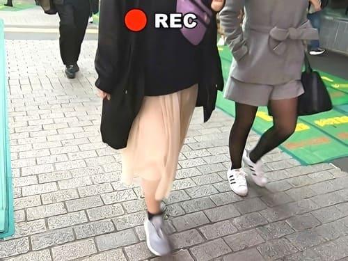 18歳居酒屋バイトの素人娘のマンコ弄って舐めて電マ責め、フェラ、手コキ、勃起肉棒挿入ガン突き絶頂ハメ撮り。