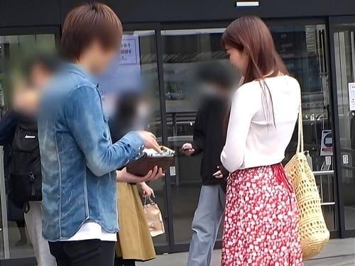 【素人ナンパ】欲求不満気味な26歳サロンモデルのマンコ弄って舐めて、フェラ、手コキ、勃起陰茎挿入ガン突き絶頂。