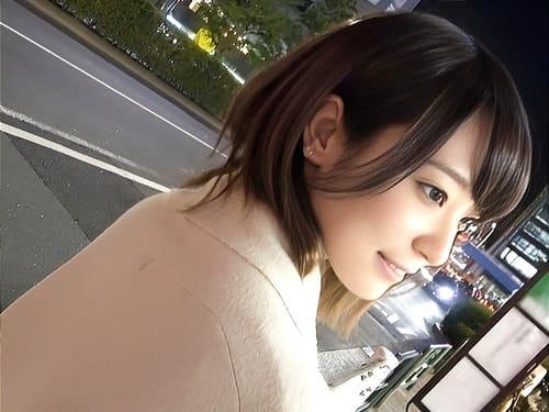 【素人ナンパ】22歳事務職の素人娘のパイパンマンコ弄って手マン責め、フェラ、手コキ、勃起肉棒挿入ガン突き。