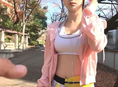 ナンパした美容部員でスポーツ女子の素人娘のマンコを電マ、バイブ責め、フェラ、手コキ、勃起肉棒挿入ガン突き絶頂。