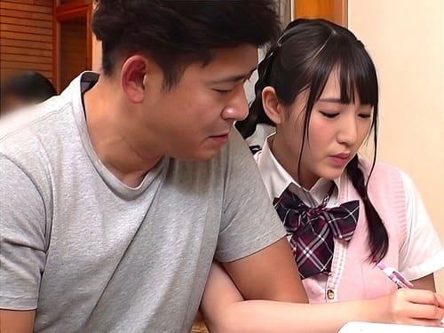 【素人美少女】可愛らしい美少女たちが親戚の男に迫っておチンポフェラ、手コキし、マンコに勃起男根挿入させて腰振り絶頂。