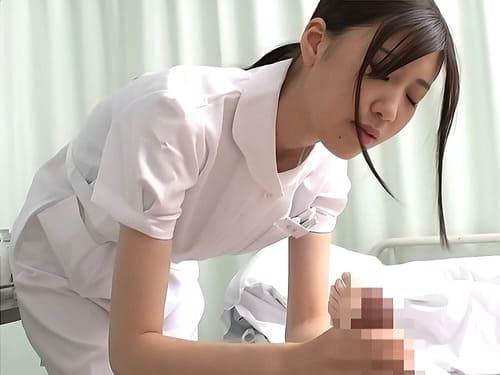 【中出し】ドスケベ看護師さんが患者に迫ってフェラ、手コキ、マンコ弄らせ舐めさせ勃起肉棒生挿入腰振り看護。