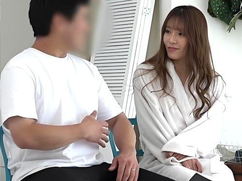 美人妻が記念ヌード撮影でモデルと密着で発情し、マンコ弄られフェラ、手コキ、勃起陰茎挿入腰振り絶頂。