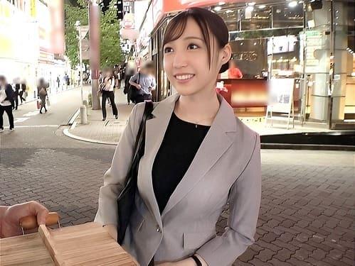 ナンパした24歳OLの巨乳素人お姉さんのマンコ弄って手マン責め潮吹き、フェラ、手コキ、勃起肉棒挿入ガン突き。