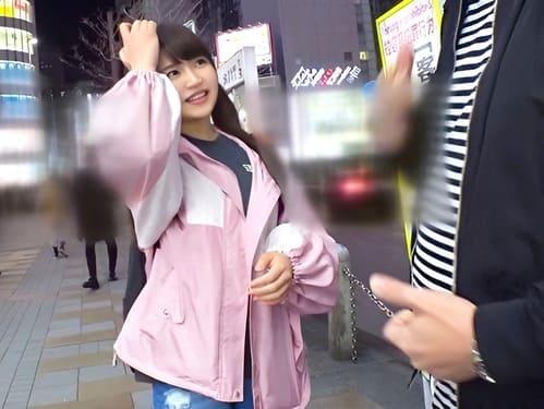 ナンパした19歳遊園地バイトの巨乳素人美少女のマンコ弄って舐めて手マン責め、フェラ、手コキ、パイズリ、肉棒挿入ハメ撮り。