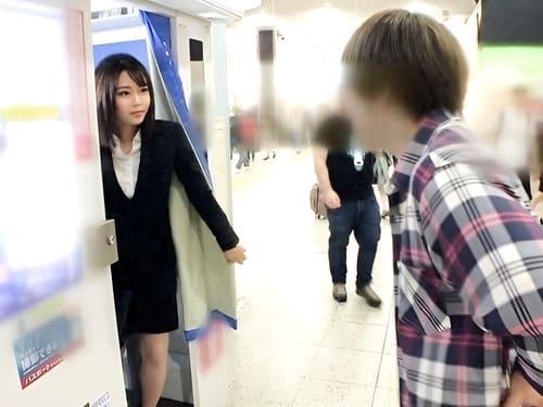 ナンパした21歳就活中のフリーターの素人娘のマンコ弄り、フェラ、手コキ、勃起肉棒挿入ガン突き絶頂。
