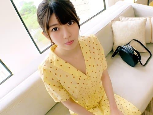 AV応募した20歳大学生古本屋バイトの素人美少女のマンコ弄ってバイブ責め、フェラ、手コキ、勃起肉棒挿入ガン突き絶頂。