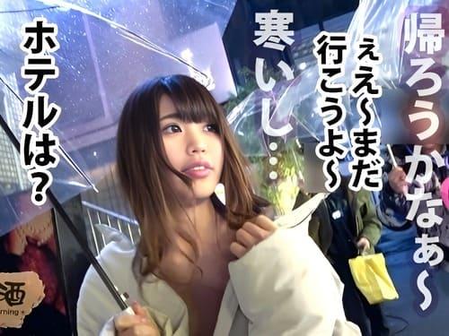 バンド活動する23歳素人美少女のパイパンマンコ弄って手マン責め、フェラ、手コキ、勃起肉棒挿入ガン突き。