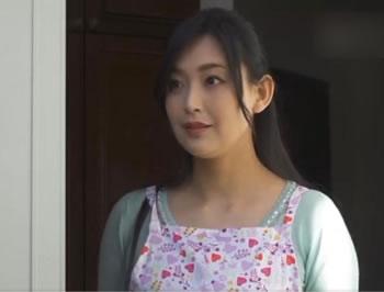 【狙われた10人の貞淑妻】金を借りに来た元上司が優しさにつけ込んでレイプする