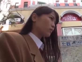 【MM号】制服女子○生に「10万円であなたのオナニーを見せて下さい」と土下座し…