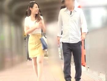 地方から美人奥さんが撮影上京♪拘束して媚薬をマ○コに塗り膣奥大量中出し♥