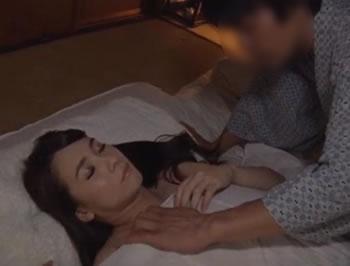 酔って寝た弟の嫁を夜這いして強姦し弟の隣でヒーヒー言わせて生中出しまでする兄