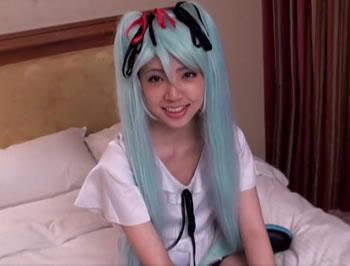 超カワのスレンダーコスプレギャルあやねちゃんに黒人がデカマラから大量中出し♥