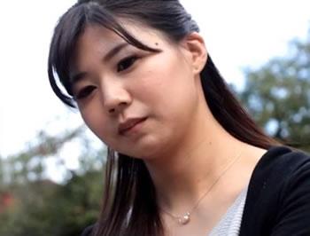 中出し性交・アナル挿入・輪姦SEX…過酷な状況で股を開き続ける人妻看護師に密着！