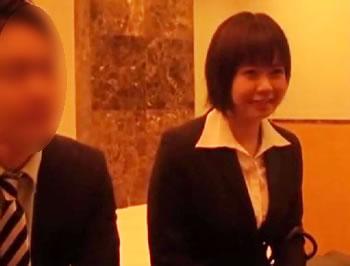三十路の巨乳人妻先輩OLに中出し1発10万円の謝礼に釣られて後輩が連続で4発も…♥