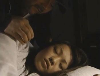 【ヘンリー塚本】レ○プ ブルーフィルム「忍び込み 暴行」