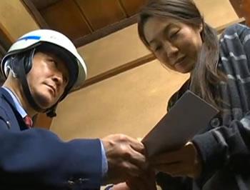 【ヘンリー塚本】心に沁みる官能ポルノ レ○プ「郵便配達員 深夜の忍び込み暴行」