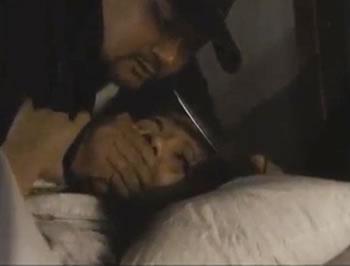 【ヘンリー塚本】民家に忍び込み寝ている女性を脅して犯す強姦魔「忍び込み暴行」