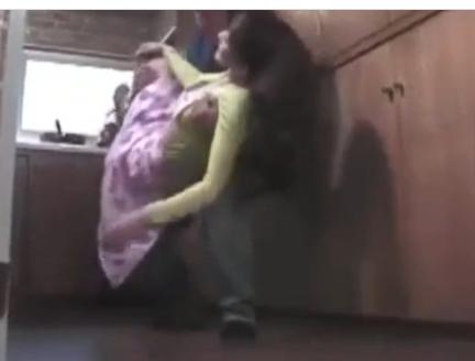 人妻の熟女が寝ているところ息子に近親相姦セックスさせられちゃう